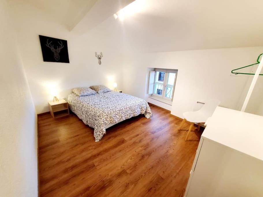 Appartement Chaleureux Au Pied De La Cite Avec Parking Carcassonne Eksteriør bilde