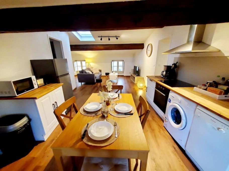 Appartement Chaleureux Au Pied De La Cite Avec Parking Carcassonne Eksteriør bilde